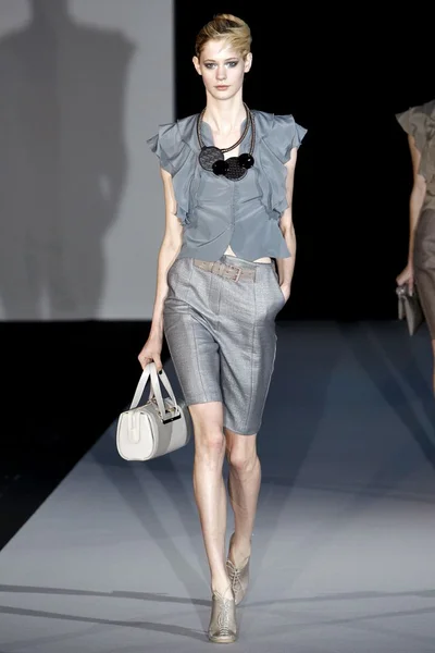 Look 8